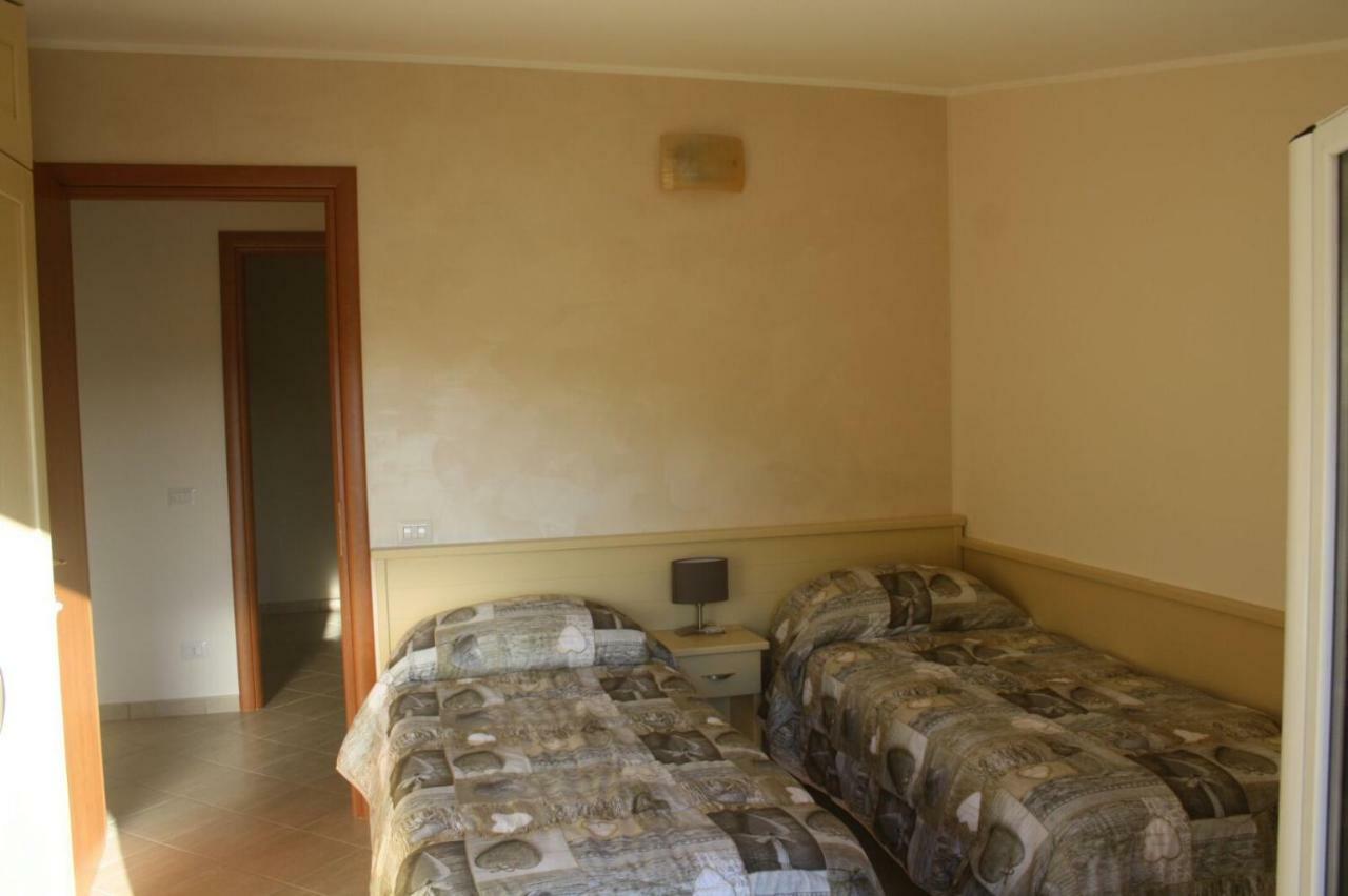 B&B E Casa Vacanza Al Castello Рочела Йоника Екстериор снимка