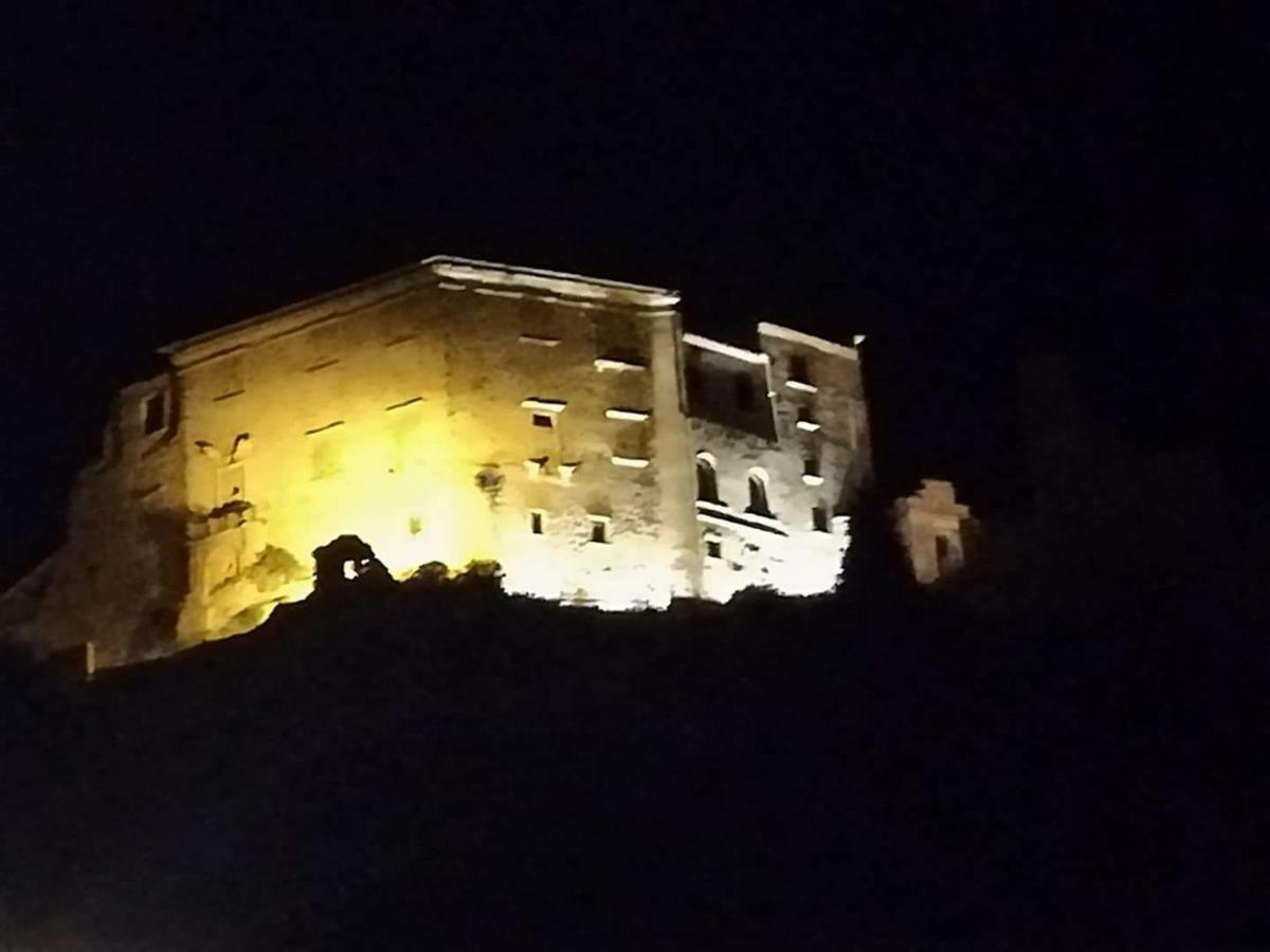 B&B E Casa Vacanza Al Castello Рочела Йоника Екстериор снимка